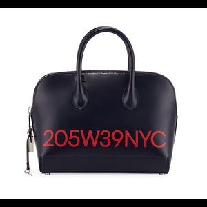 CALVIN KLEIN 205W39NYC